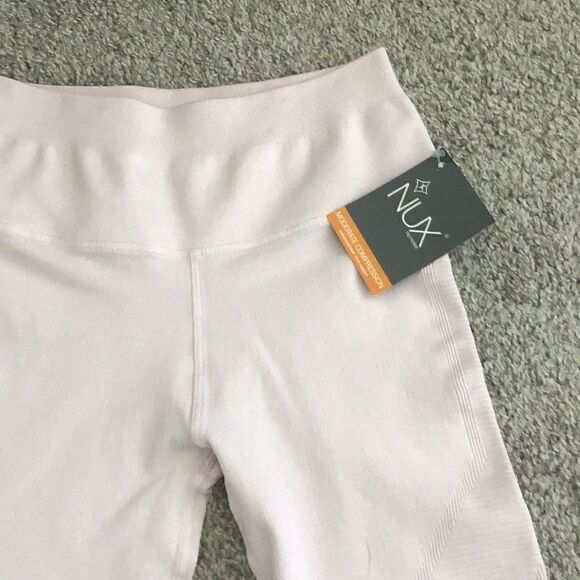 NUX Shapeshifter 7/8 Legging NWT - Picture 4 of 6
